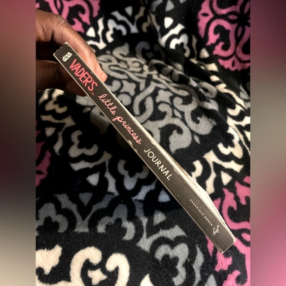 Star Wars Vader’s Little Princess Journal - Picture 3 of 6